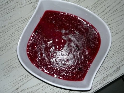 Rezept: Rote Grütze mit Vanillesauce Rote Grütze mit Vanillesauce - Rezept