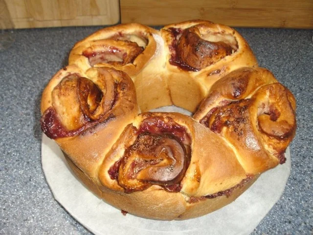 Rezept: Kirsch-Vanille-Schneckenkuchen Kirsch-Vanille-Schneckenkuchen - Rezept