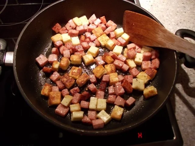 Mediterrane Tomatenpfanne mit Leberkäse - Rezept - Bild Nr. 4