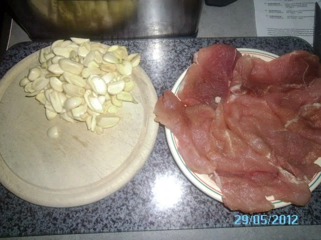 Knoblauchrahmschnitzel mit Nudeln - Rezept - Bild Nr. 2