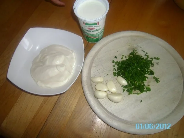 Rezept: GRILLEN: Knoblauchsoße GRILLEN: Knoblauchsoße - Rezept