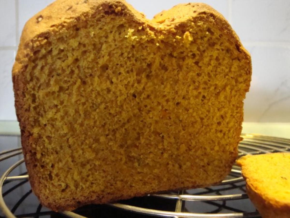 Kürbis- Möhren-Brot - Rezept mit Bild - kochbar.de