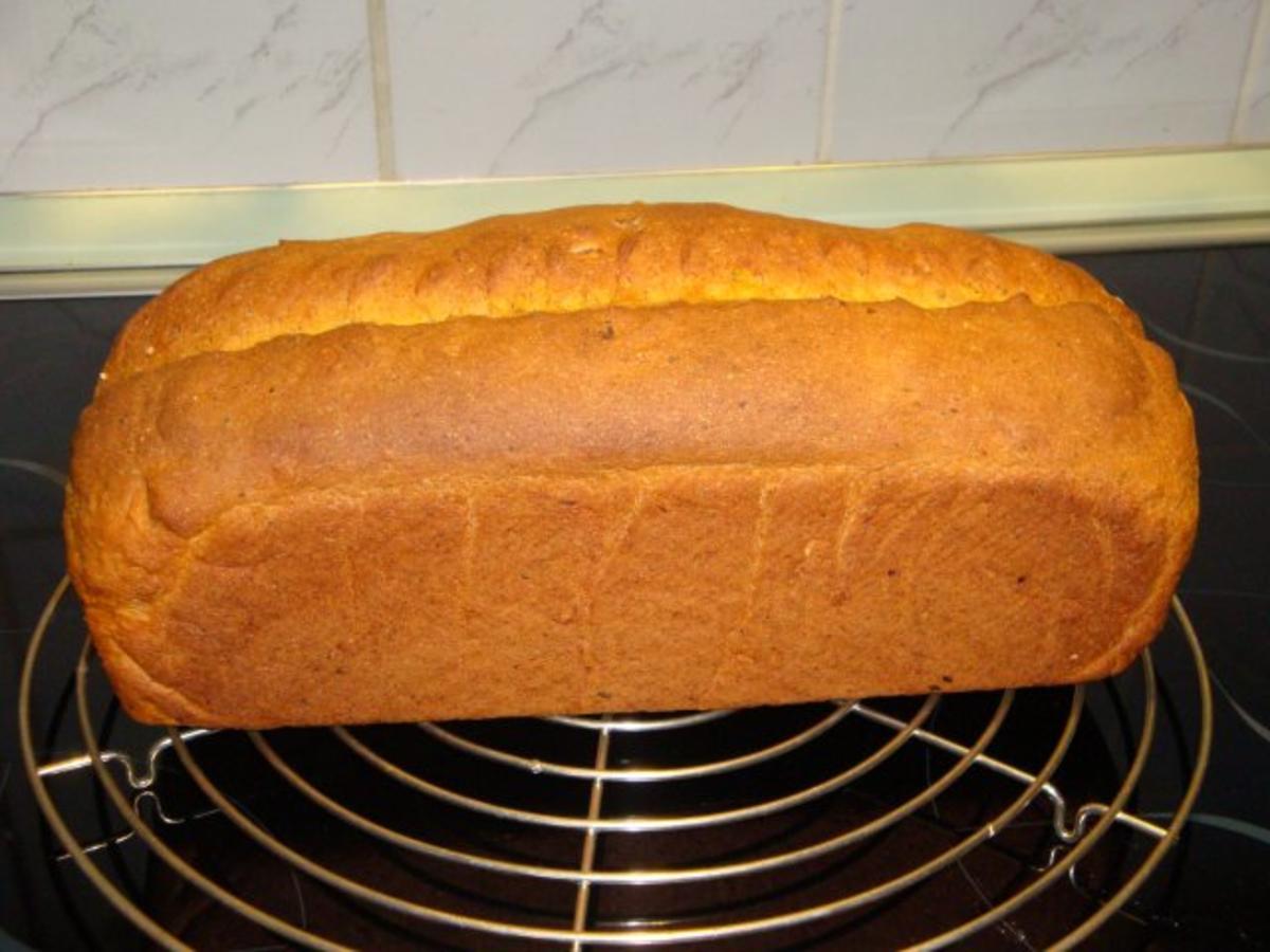 Kürbis- Möhren-Brot - Rezept mit Bild - kochbar.de