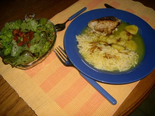 Rezept: Schnweinetasche á la Karibik mit Salat Schnweinetasche á la Karibik mit Salat - Rezept