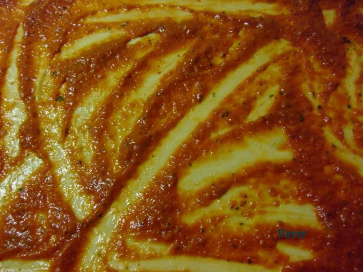 PIZZA Grundrezept mit klassischer Tomatensauce - Rezept - Bild Nr. 5