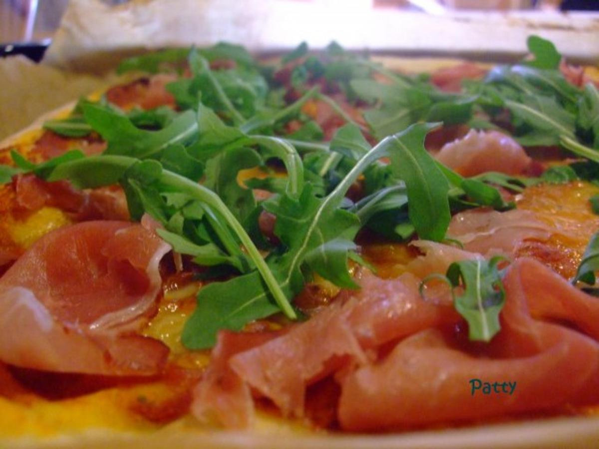 PIZZA Grundrezept mit klassischer Tomatensauce - Rezept - Bild Nr. 2