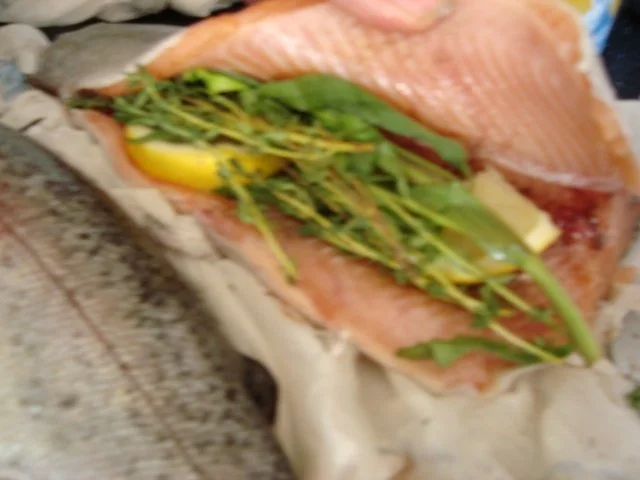 Lachsforelle gefüllt mit leckeren Kräutern - Rezept - Bild Nr. 3