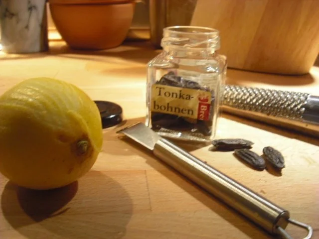 Rezept: Rhabarber-Tonka-Ingwer-Marmelade Bild Nr. 3 Rhabarber-Tonka-Ingwer-Marmelade - Rezept - Bild Nr. 3