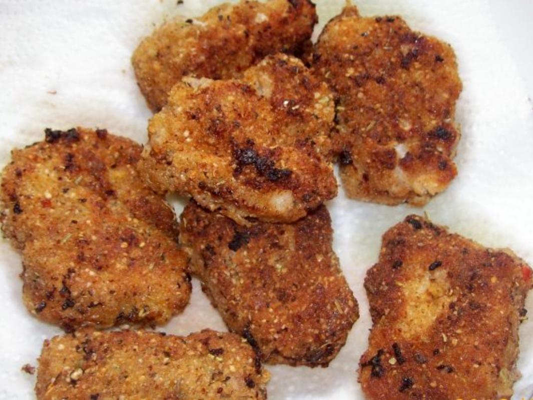 Kleine Schweineschnitzel mit Mandel Kräuter Panade - einfach - 180 kcal ...