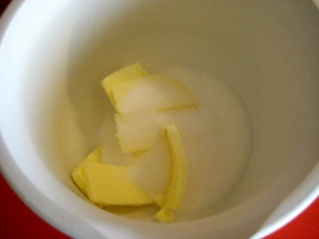 Gugelhupf mit Schokolade - Rezept - Bild Nr. 3