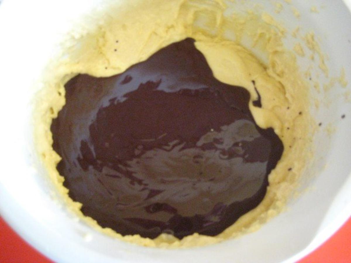 Gugelhupf mit Schokolade - Rezept - Bild Nr. 9