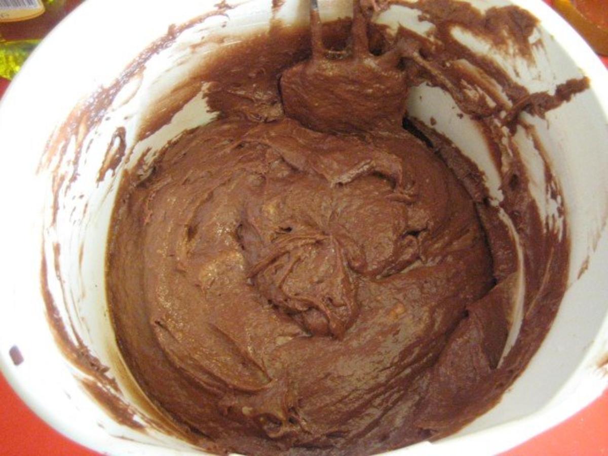 Gugelhupf mit Schokolade - Rezept - Bild Nr. 10