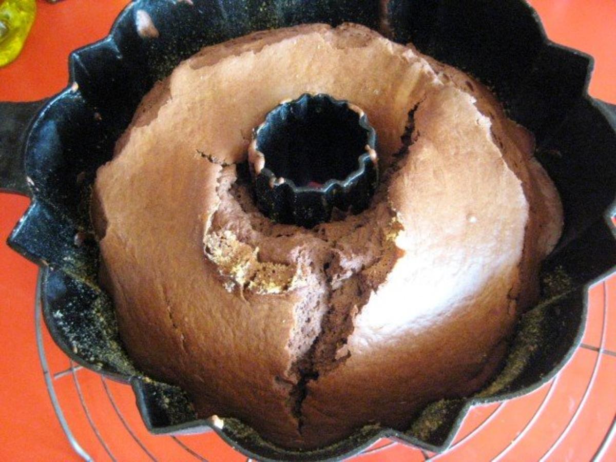 Gugelhupf mit Schokolade - Rezept - Bild Nr. 12