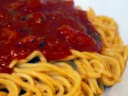 Handgemachte Spaghetti mit Tomaten-Aprikosen-Sugo - Rezept