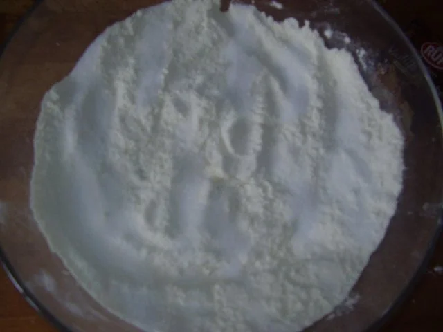 Buchteln mit Rhabarberkompott und Vanillinsauce - Rezept - Bild Nr. 3