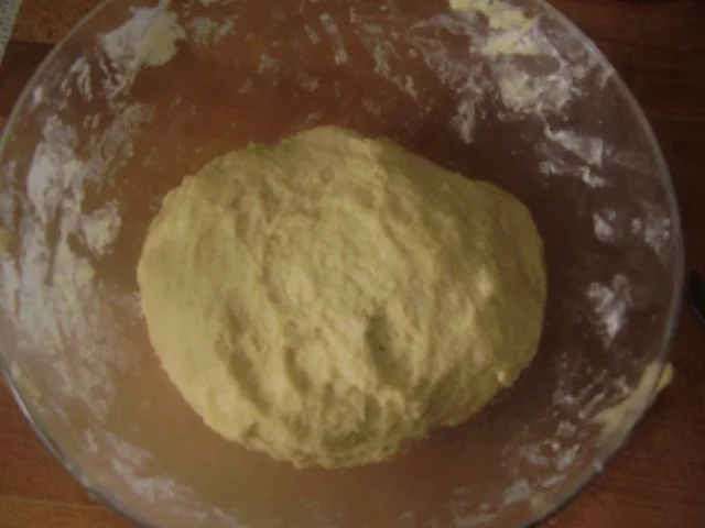 Buchteln mit Rhabarberkompott und Vanillinsauce - Rezept - Bild Nr. 5