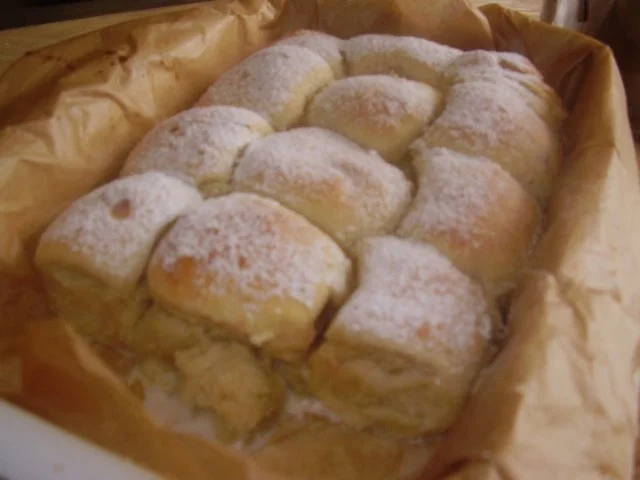 Buchteln mit Rhabarberkompott und Vanillinsauce - Rezept - Bild Nr. 14