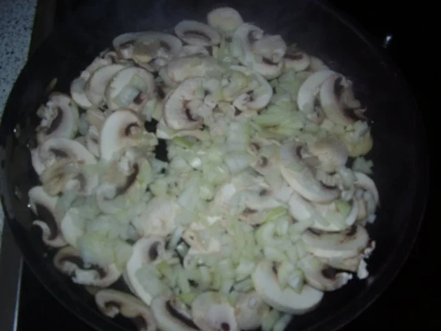 Putenschnitzel mit Pilzrahm und Frühkartoffeln - Rezept - Bild Nr. 6