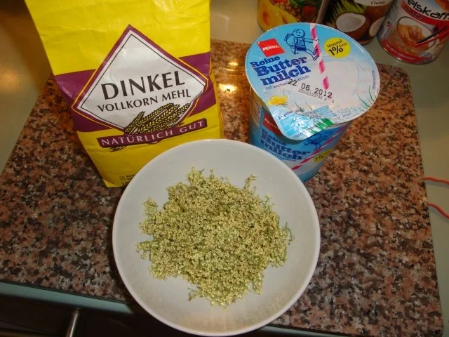 Rezept: Holunderblüten-Dinkel-Brot Bild Nr. 5 Holunderblüten-Dinkel-Brot - Rezept - Bild Nr. 5