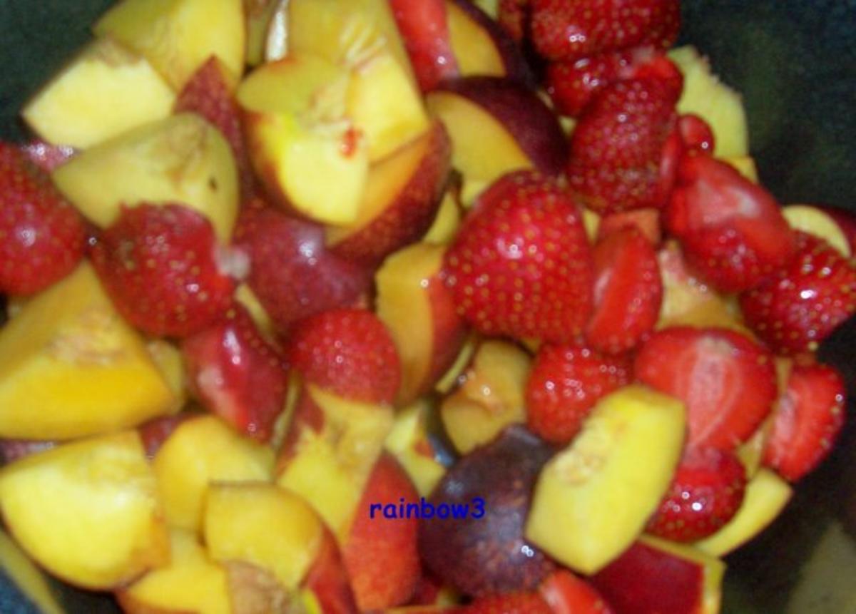 Einmachen: Nektarinen-Erdbeer-Heidelbeer-Marmelade - Rezept - Bild Nr. 2