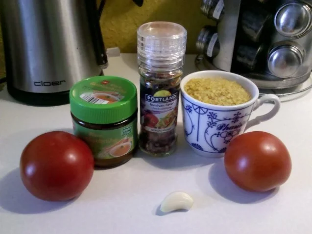 Rezept: Vegetarisch: Bulgurtopf mit Tomaten Bild Nr. 2 Vegetarisch: Bulgurtopf mit Tomaten - Rezept - Bild Nr. 2