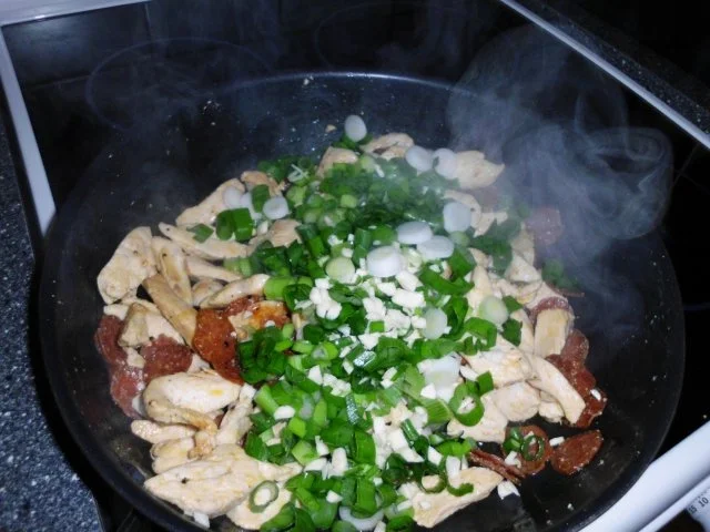 Hähnchen mit scharfem Paprikaknacker in einer Kresse-Basilikum-Rahmsauce - Rezept - Bild Nr. 10