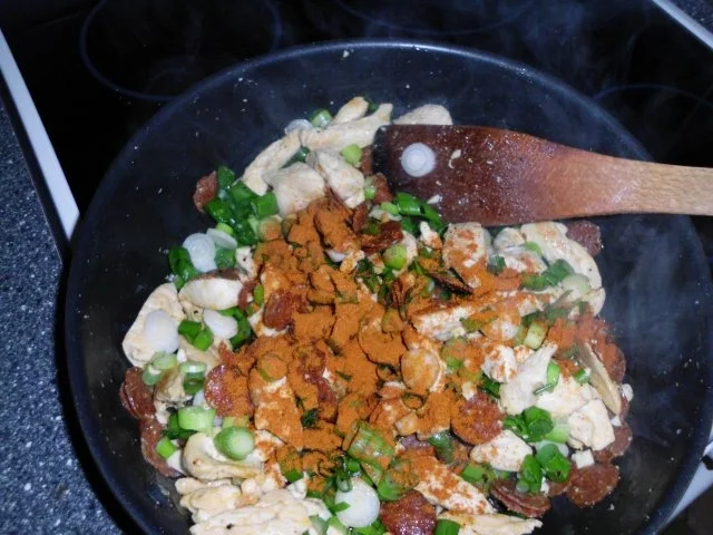 Hähnchen mit scharfem Paprikaknacker in einer Kresse-Basilikum-Rahmsauce - Rezept - Bild Nr. 11