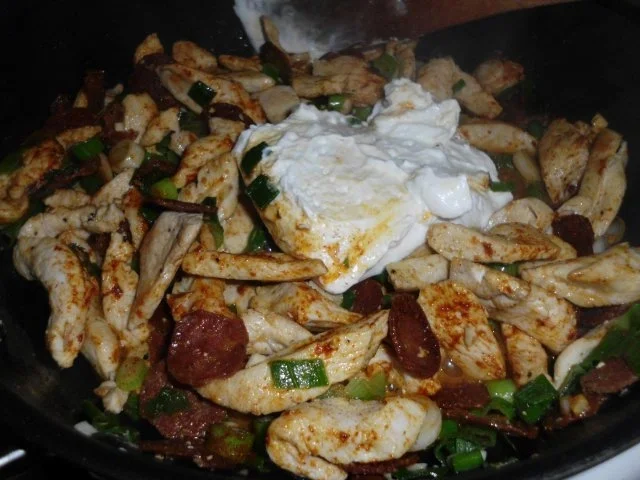 Hähnchen mit scharfem Paprikaknacker in einer Kresse-Basilikum-Rahmsauce - Rezept - Bild Nr. 12