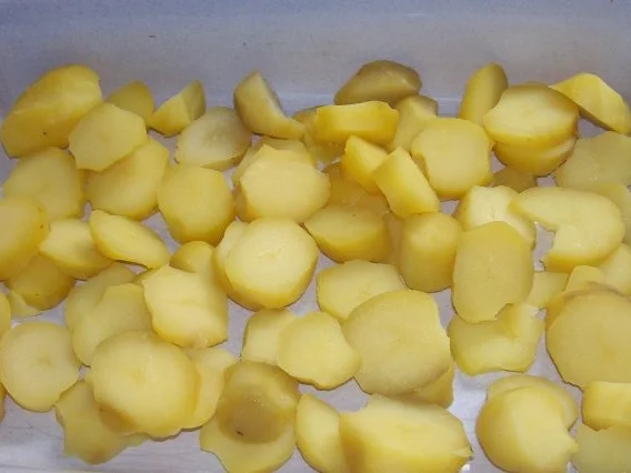 Kartoffel-Spinat-Gratin mit Gorgonzola und Tomaten - Rezept - Bild Nr. 4