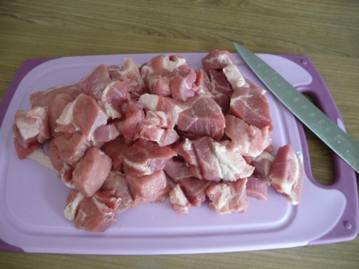 Schwein : Gulasch vom  Schweinehals (Kamm) - Rezept - Bild Nr. 3