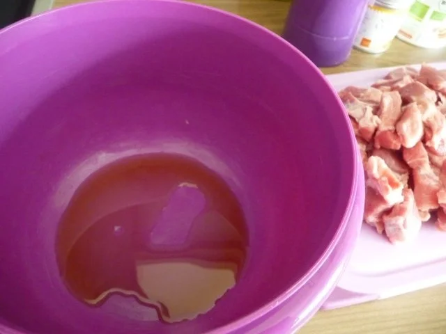 Rezept: Schwein : Gulasch vom Schweinehals (Kamm) Bild Nr. 5 Schwein : Gulasch vom Schweinehals (Kamm) - Rezept - Bild Nr. 5