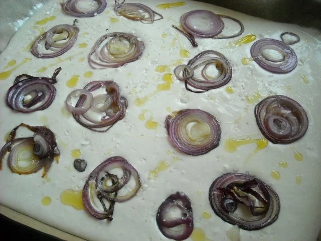 Focaccia con cipolla - Rezept - Bild Nr. 4