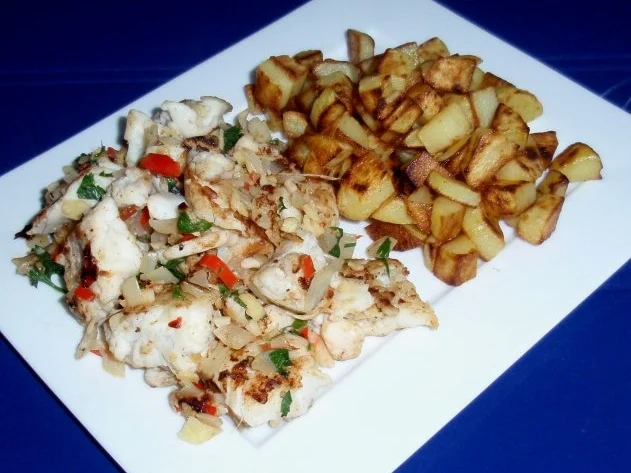 Rezept: Pikant scharfes Zanderfilet mit Bratkartoffeln Pikant scharfes Zanderfilet mit Bratkartoffeln - Rezept