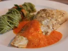 Fisch mit Paprikaschaum und grünen Bandnudeln - Rezept