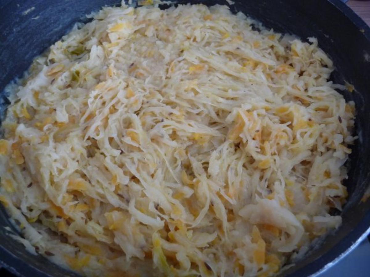 Fixe Küche : Kartoffelsauerkraut mit Würstchen - Rezept - Bild Nr. 2