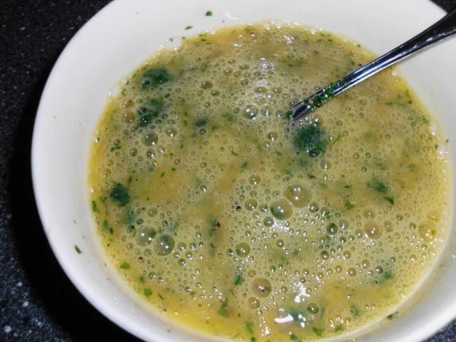 Omelette aus Ungarn mit der zweiten Hälfte vom ungarischen Paprikaknacker - Rezept - Bild Nr. 4