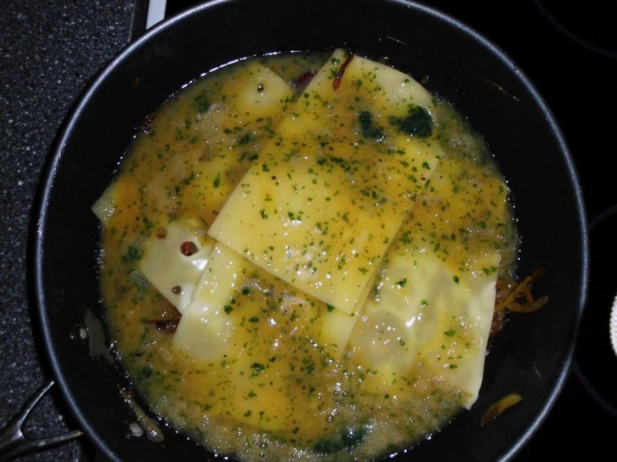 Omelette aus Ungarn mit der zweiten Hälfte vom ungarischen Paprikaknacker - Rezept - Bild Nr. 7