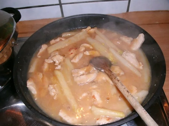 Rezept: Hähnchenfilet in Spargelsosse Bild Nr. 4 Hähnchenfilet in Spargelsosse - Rezept - Bild Nr. 4