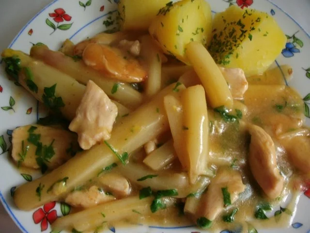 Rezept: Hähnchenfilet in Spargelsosse Bild Nr. 7 Hähnchenfilet in Spargelsosse - Rezept - Bild Nr. 7