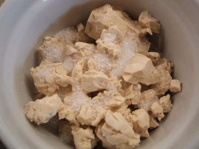 Rezept: Backen: Zupfgugelhupf mit frischen Marillen (Aprikosen) Bild Nr. 3 Backen: Zupfgugelhupf mit frischen Marillen (Aprikosen) - Rezept - Bild Nr. 3