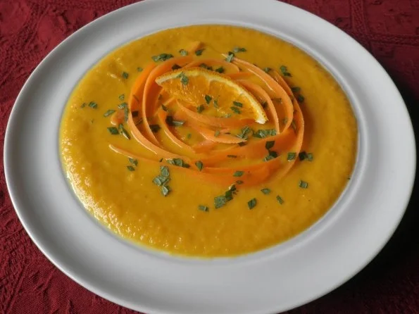 Rezept: Kokos - Möhren - Orangen - Suppe Bild Nr. 2 Kokos - Möhren - Orangen - Suppe - Rezept - Bild Nr. 2