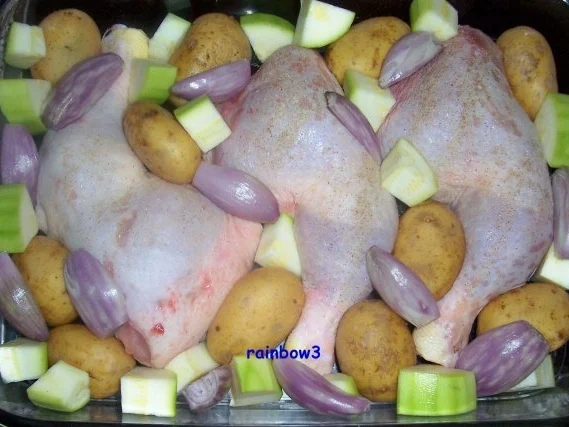 Rezept: Kochen: Hähnchenschenkel mit Drillingen und Zucchini Bild Nr. 2 Kochen: Hähnchenschenkel mit Drillingen und Zucchini - Rezept - Bild Nr. 2