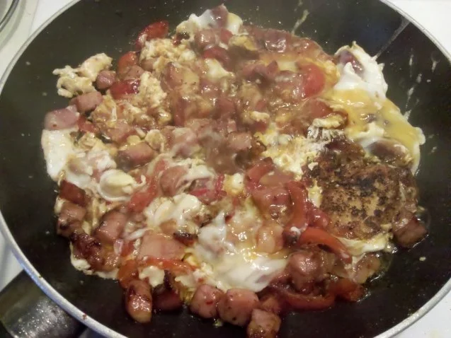 Eier: Rührei mit Kernschinken und Paprika - Rezept - Bild Nr. 6