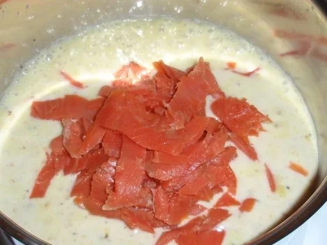 Rezept: Pasta mit Räucherlachssahnesoße Bild Nr. 5 Pasta mit Räucherlachssahnesoße - Rezept - Bild Nr. 5