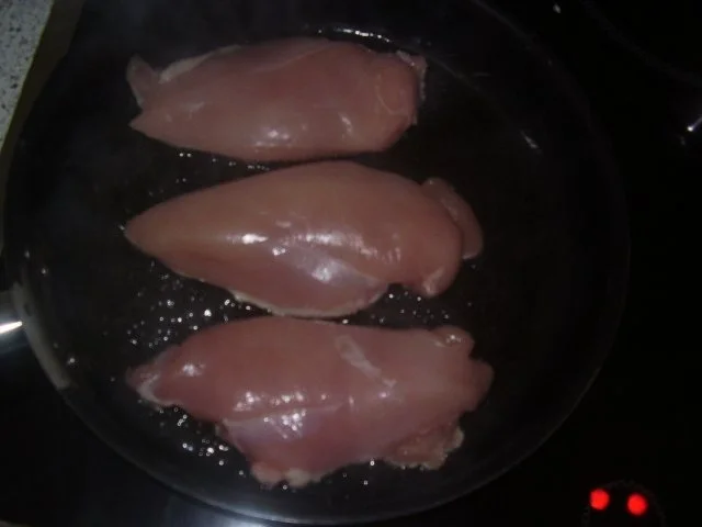 Rezept: Hähnchen in Frischkäsesoße mit Kohlrabi-Butter-Gemüse Bild Nr. 5 Hähnchen in Frischkäsesoße mit Kohlrabi-Butter-Gemüse - Rezept - Bild Nr. 5