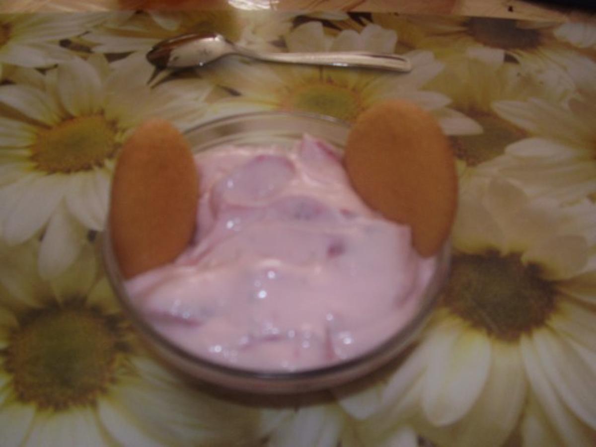 Mascarponecreme mit Erdbeeren - Rezept mit Bild - kochbar.de