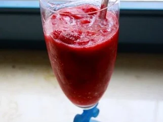 Gesunder Erdbeersmoothie - Rezept