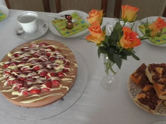 Mascarponetorte mit viiiiiel Schokolade und Erdbeeren - Rezept - Bild Nr. 3