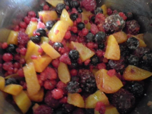 Rezept: EM - Bowle Bild Nr. 2 EM - Bowle - Rezept - Bild Nr. 2