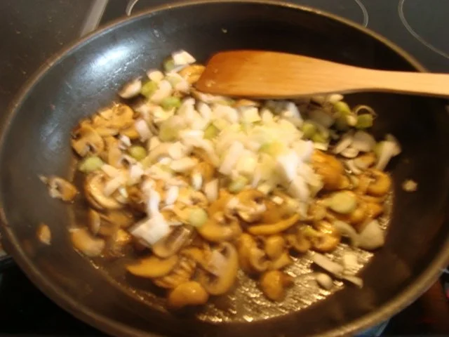 Rezept: Brathähnchensalat Bild Nr. 4 Brathähnchensalat - Rezept - Bild Nr. 4